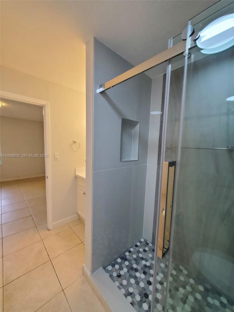 15591 SW 105th Ter , Unit 512, Miami, FL 33196 Photo