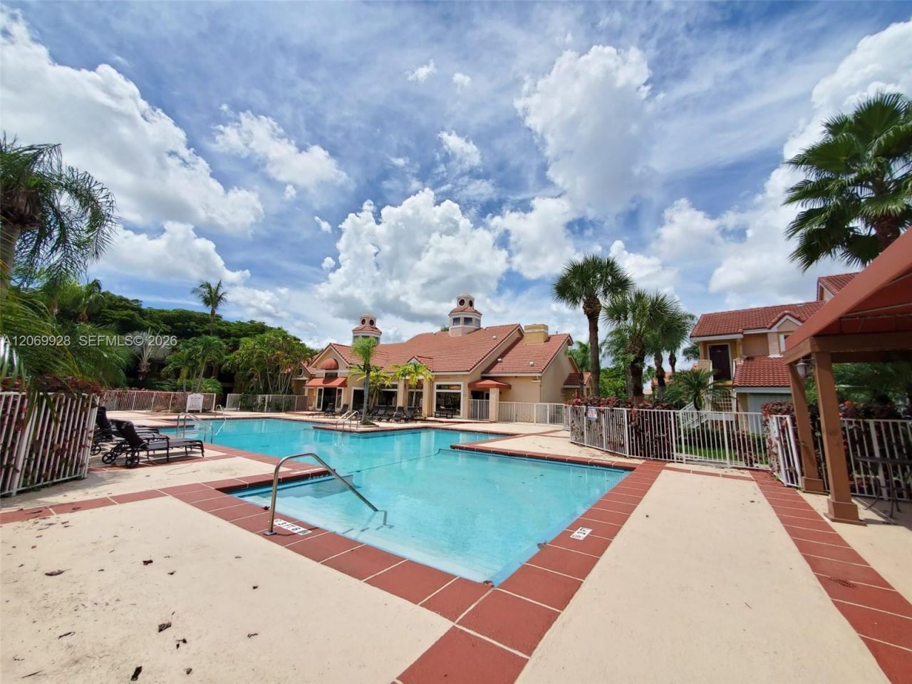 15591 SW 105th Ter , Unit 512, Miami, FL 33196 Photo