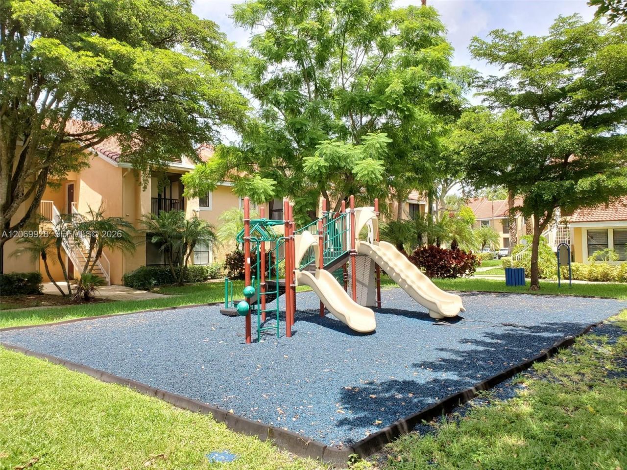 15591 SW 105th Ter , Unit 512, Miami, FL 33196 Photo