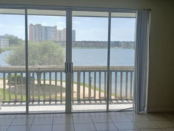 1591 NE Miami Gardens Dr , Unit 205, Miami, FL 33179
