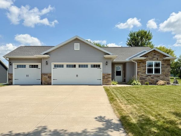 W6127 SHERWOOD POINT DRIVE, Greenville, WI 54942