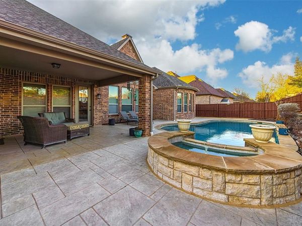 905 Cipriani Drive, Frisco, TX 75036