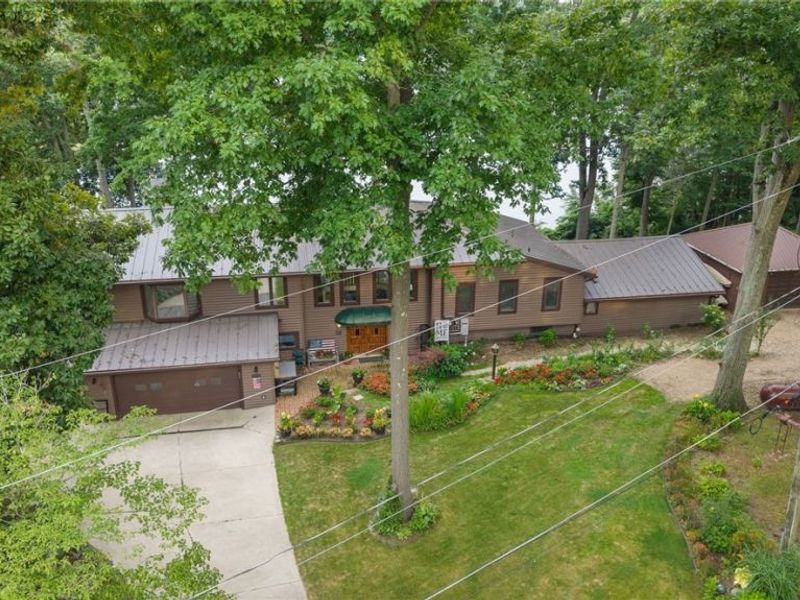 910 Pike Drive, Mansfield, OH 44903 Photo 3