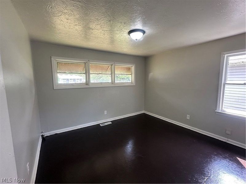 12510 Summerland Avenue, Cleveland, OH 44111 Photo 11