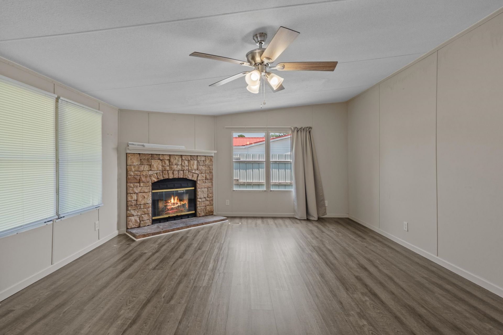 2533 North Wild Rose Dr. Photo 18