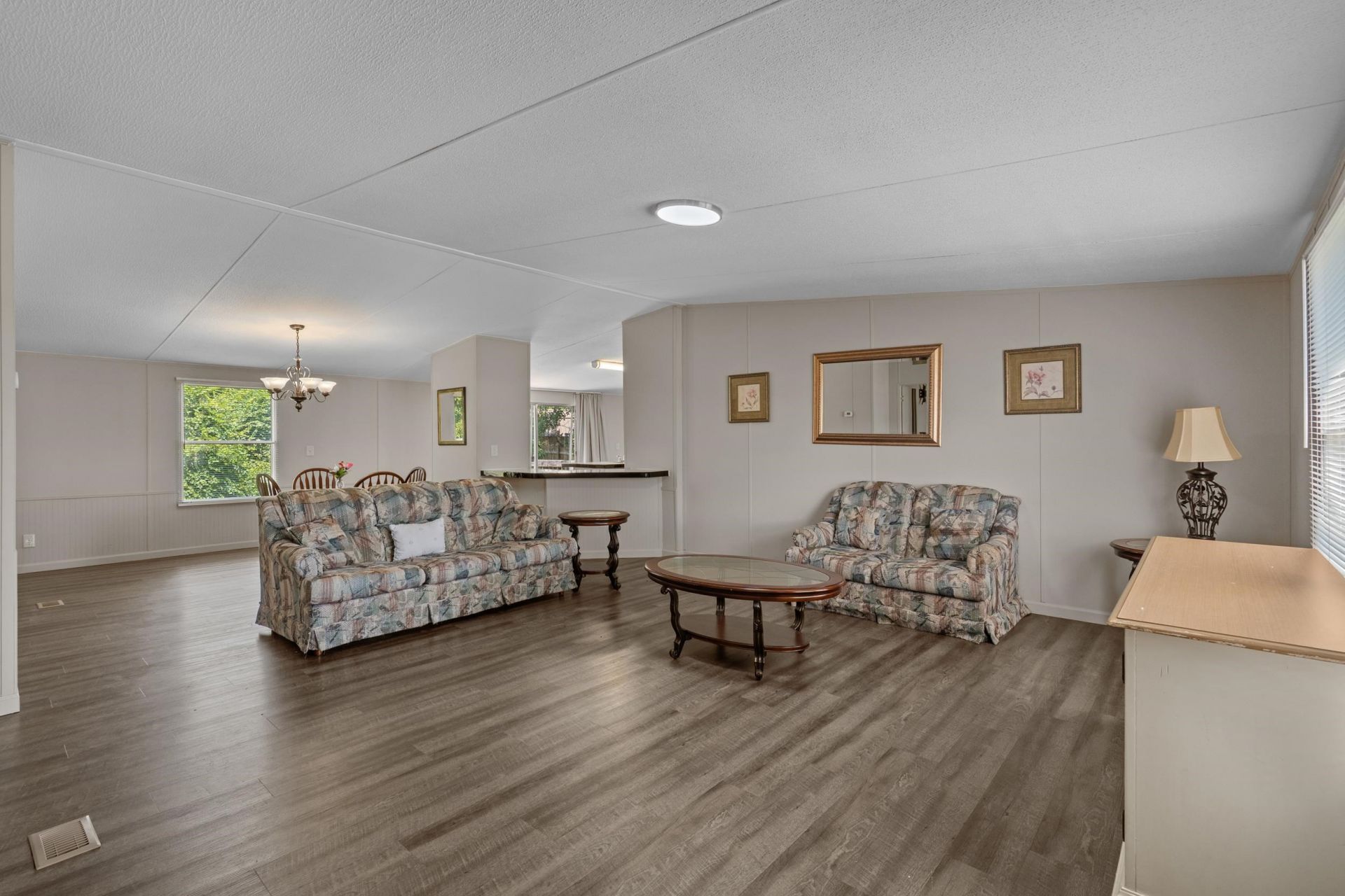2533 North Wild Rose Dr. Photo 9