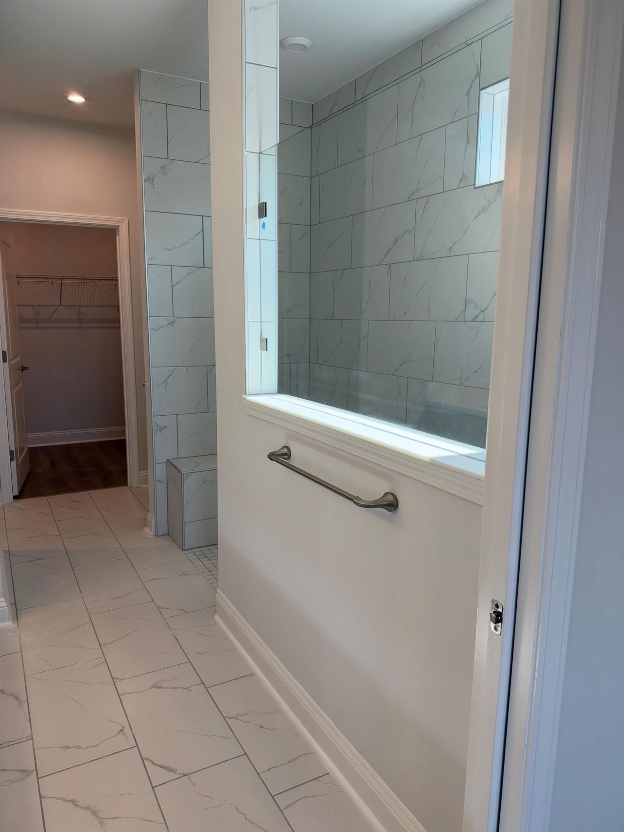 688 Palm Bay Dr. Photo 18