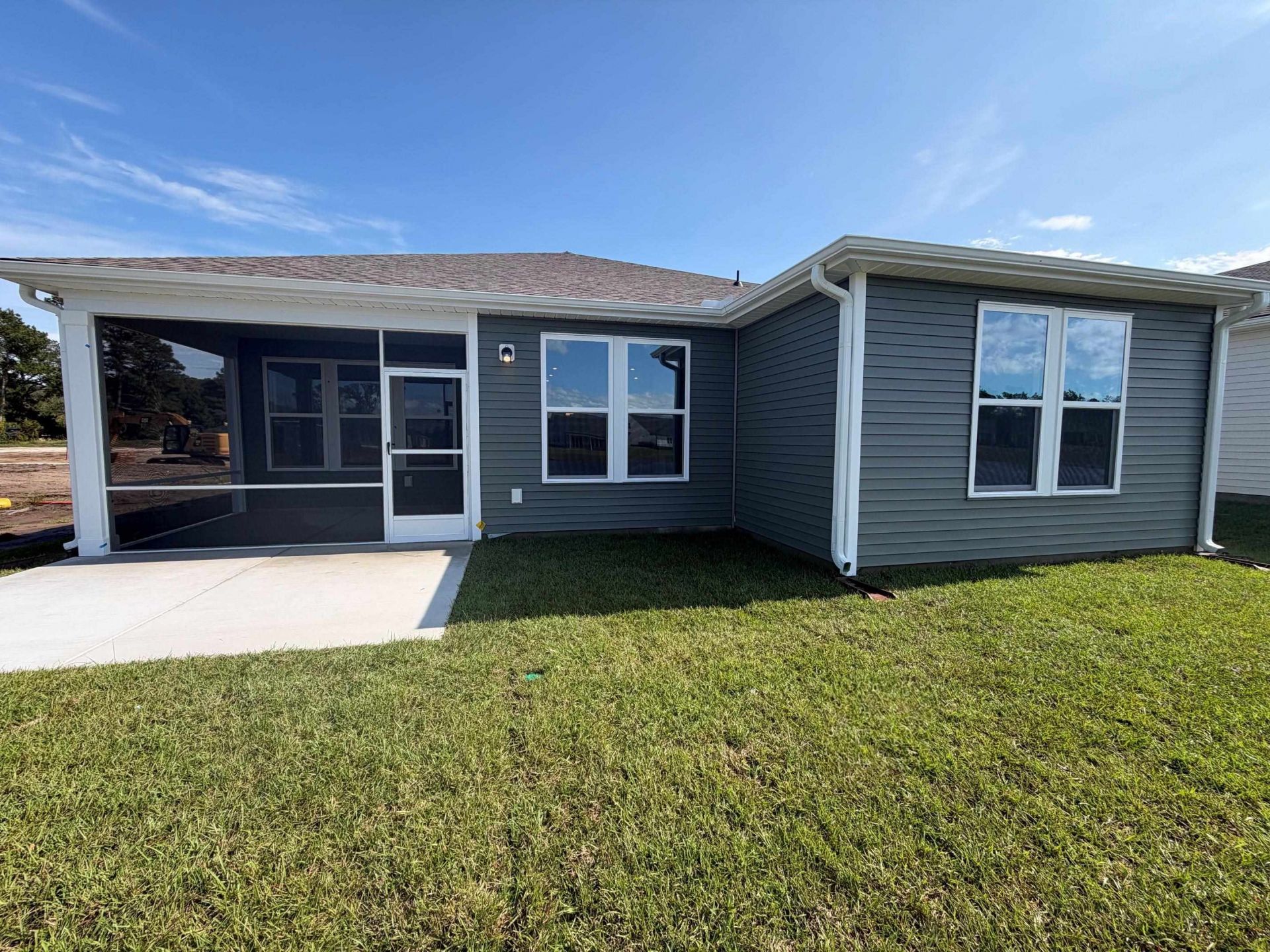 688 Palm Bay Dr. Photo 22