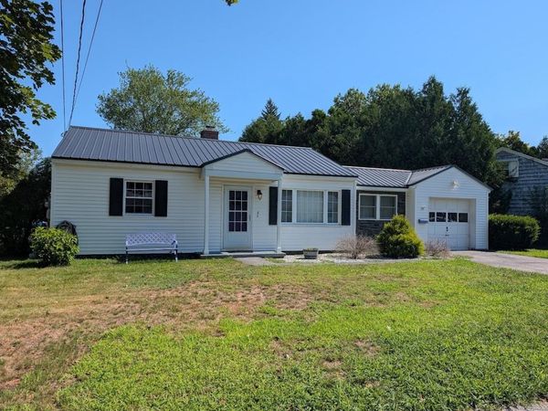 8 Conant Drive, Concord, NH 03301