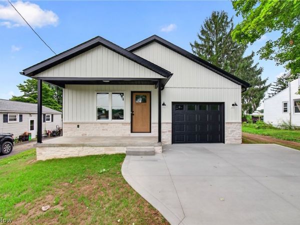 38 Euclid Street , Marshallville, OH 44645