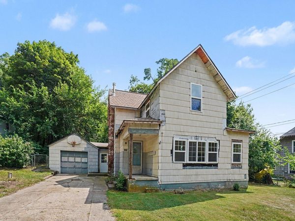 102 Worden Avenue, Kalamazoo, MI 49048