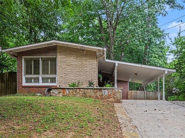 2065 Plantation Lane , Atlanta, GA 30341