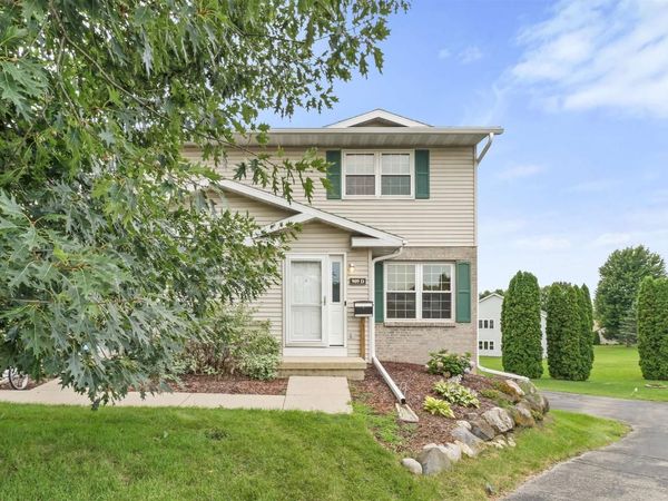 909 N Clover Lane, Unit D, Cottage Grove, WI 53527