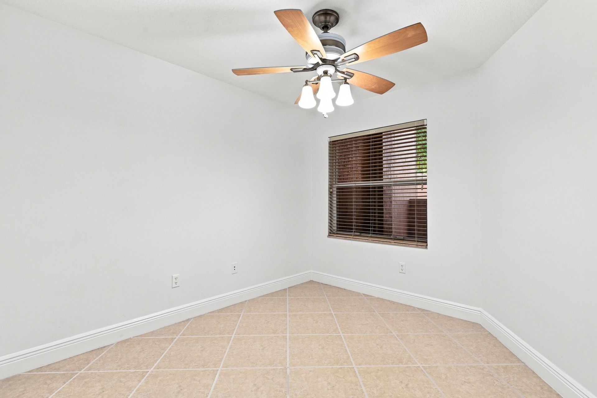 2107 Anchor Court, Fort Lauderdale, FL 33312 Photo