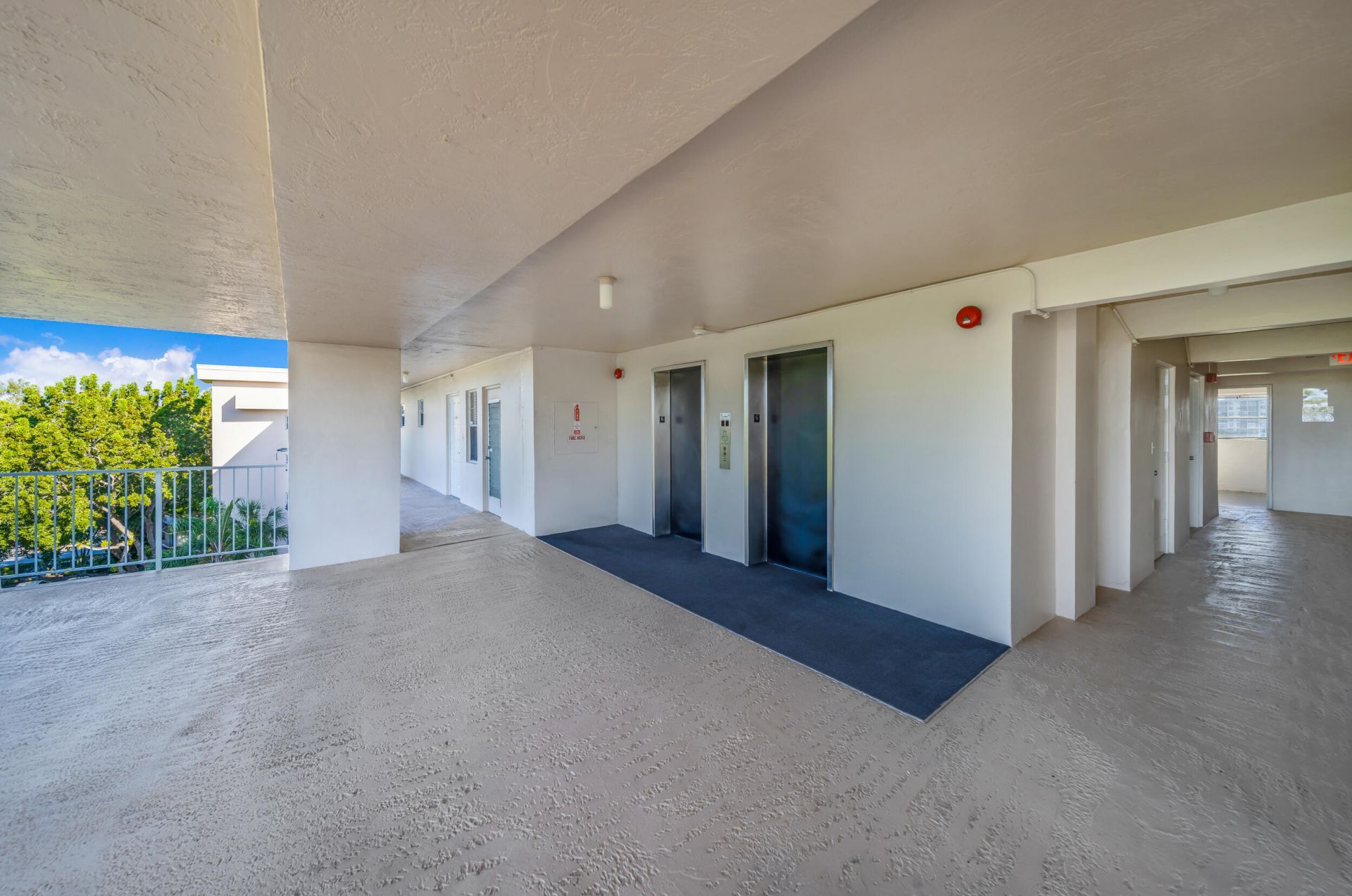 2901 S Palm Aire Drive, Unit 609, Pompano Beach, FL 33069 Photo