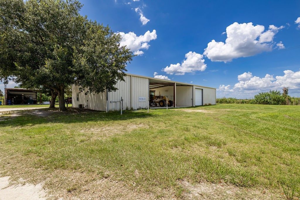 825 118th Avenue, Vero Beach, FL 32966 Photo