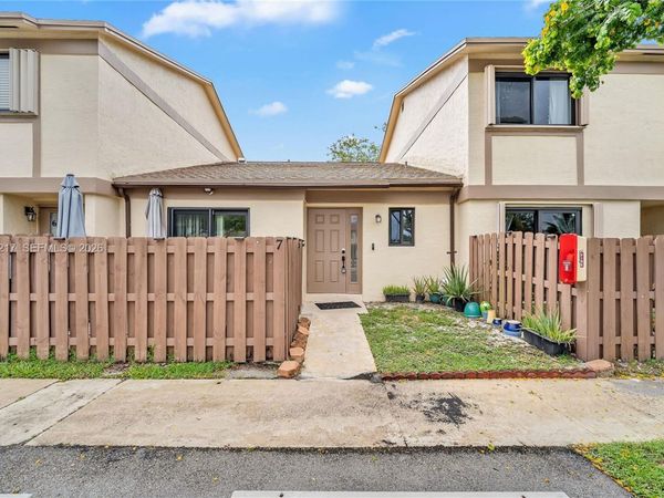 2950 NW 106th Ave , Unit 7, Sunrise, FL 33322