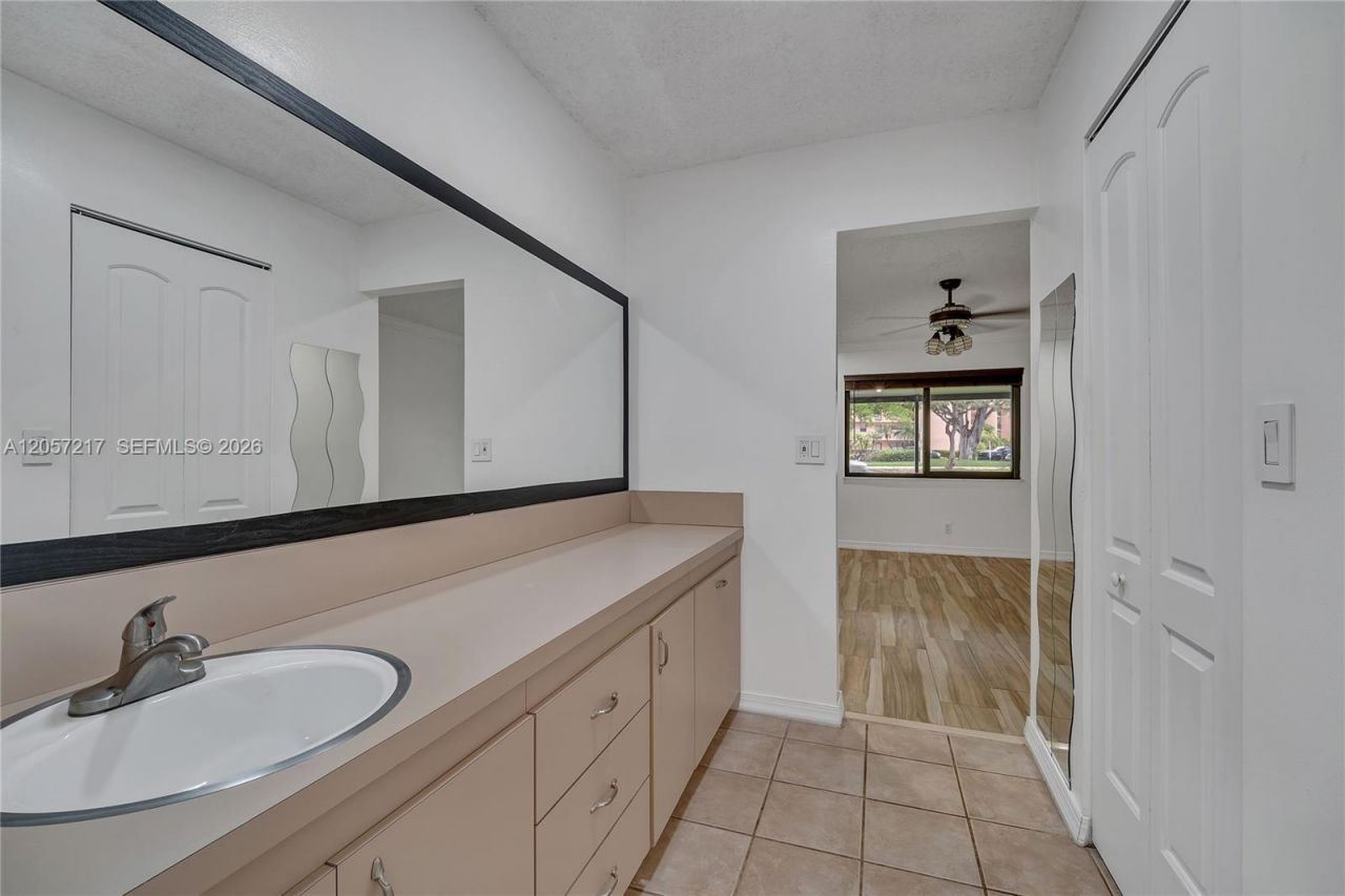 2950 NW 106th Ave , Unit 7, Sunrise, FL 33322 Photo