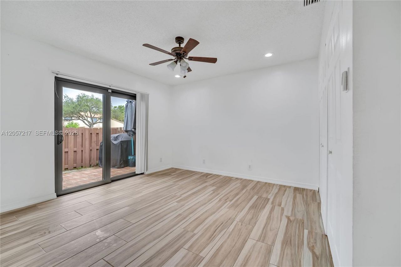 2950 NW 106th Ave , Unit 7, Sunrise, FL 33322 Photo