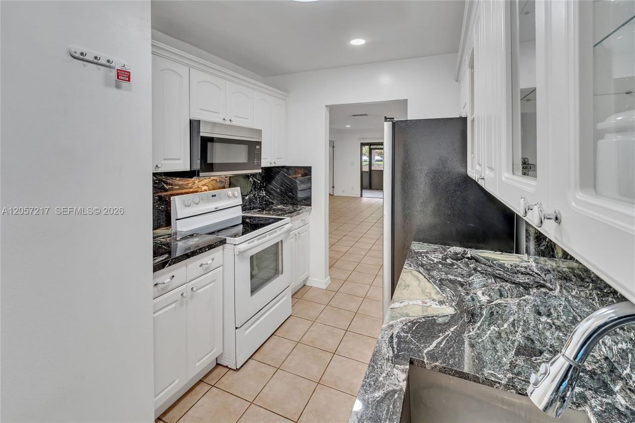 2950 NW 106th Ave , Unit 7, Sunrise, FL 33322 Photo
