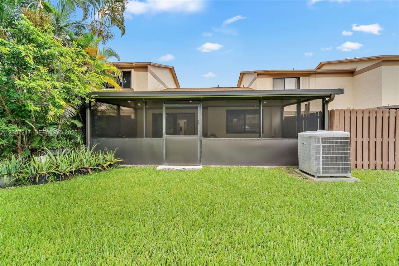 2950 NW 106th Ave , Unit 7, Sunrise, FL 33322 Photo