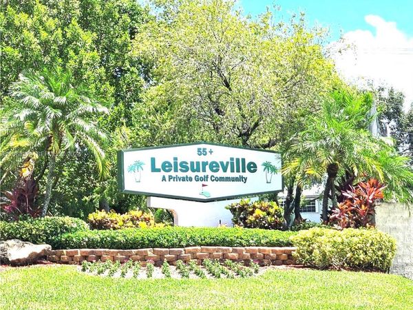 2661 NW 4th Ave , Pompano Beach, FL 33064