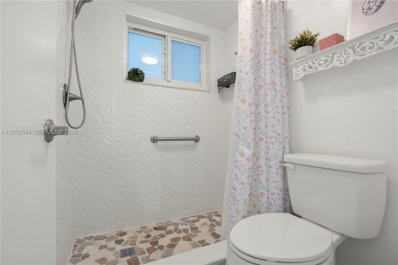 6750 Royal Palm Blvd , Unit 107E, Margate, FL 33063 Photo