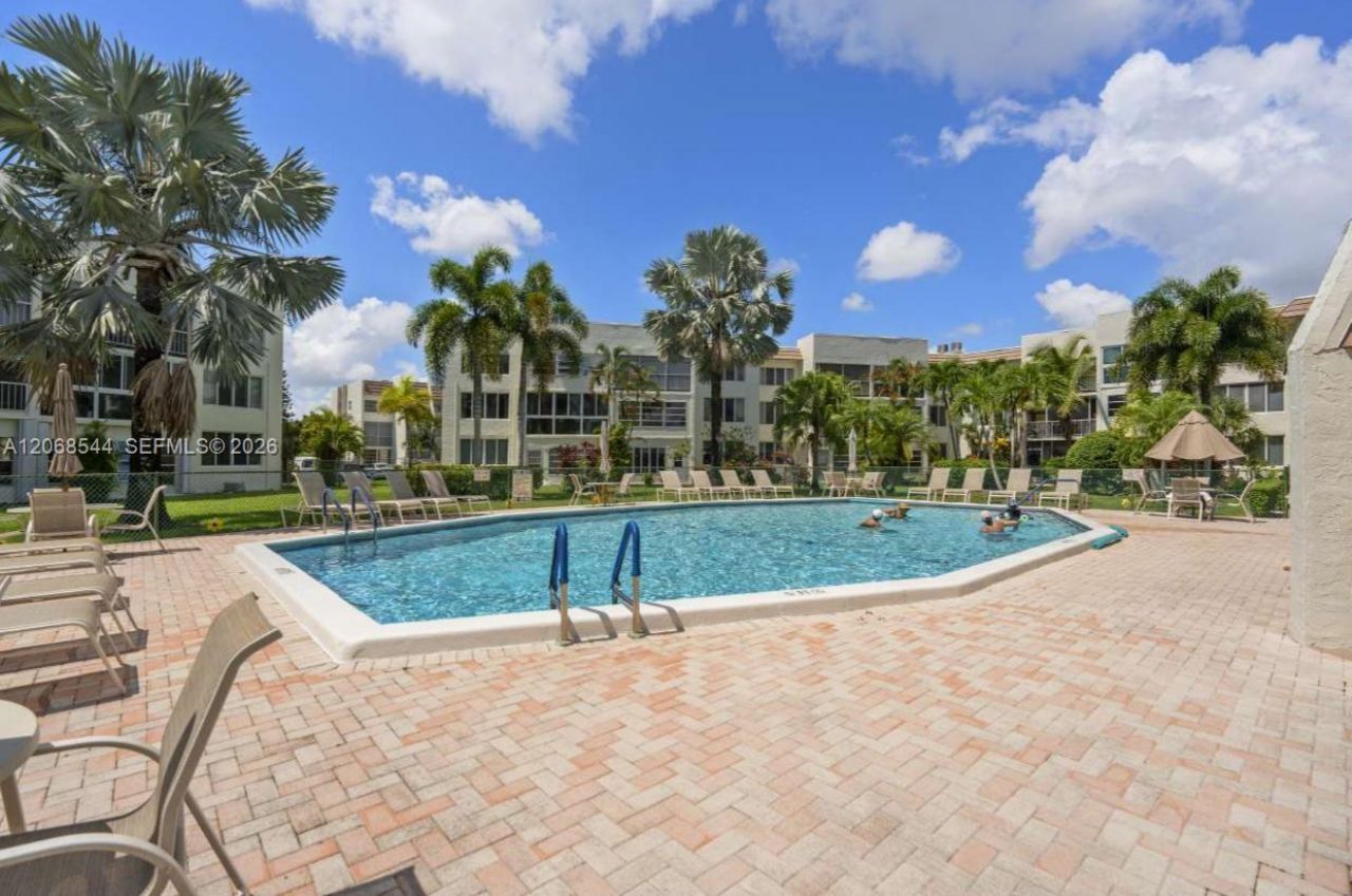 6750 Royal Palm Blvd , Unit 107E, Margate, FL 33063 Photo