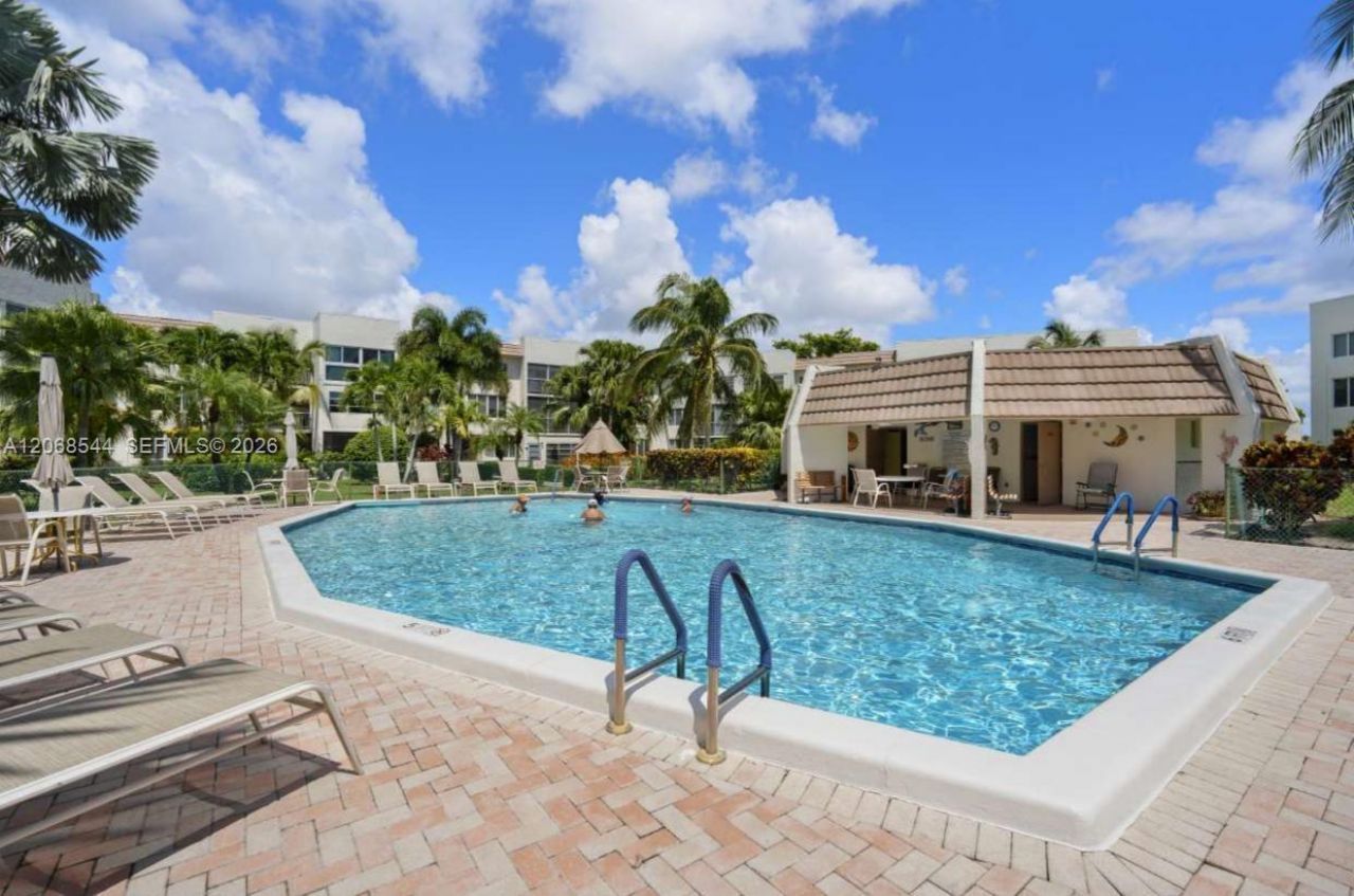 6750 Royal Palm Blvd , Unit 107E, Margate, FL 33063 Photo