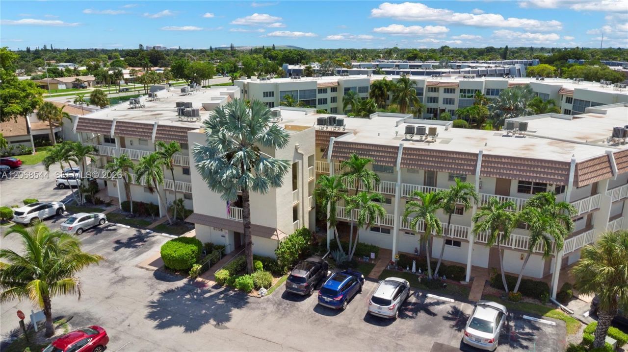 6750 Royal Palm Blvd , Unit 107E, Margate, FL 33063 Photo