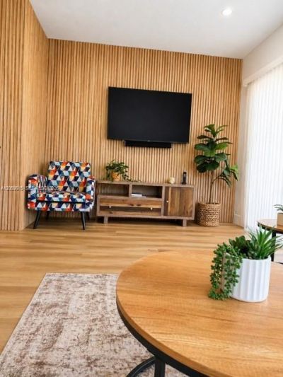 204 SW 2nd Ave, Hallandale Beach, FL 33009 Photo