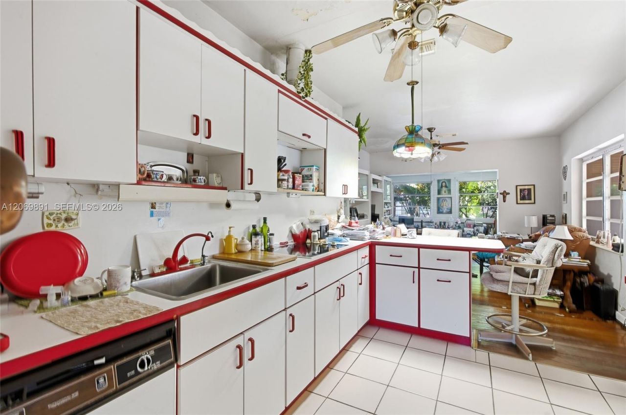 621 SE 4th St, Hialeah, FL 33010 Photo