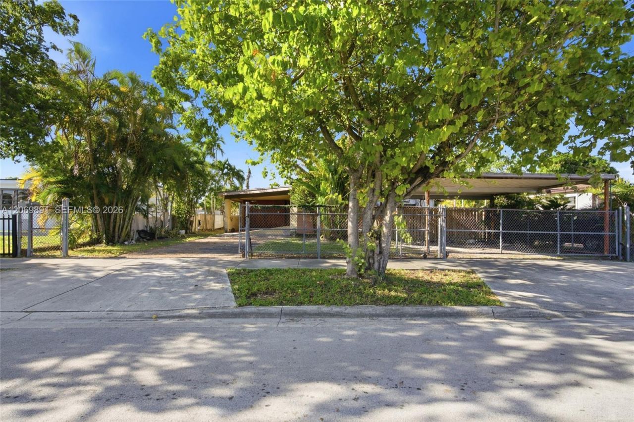 621 SE 4th St, Hialeah, FL 33010 Photo