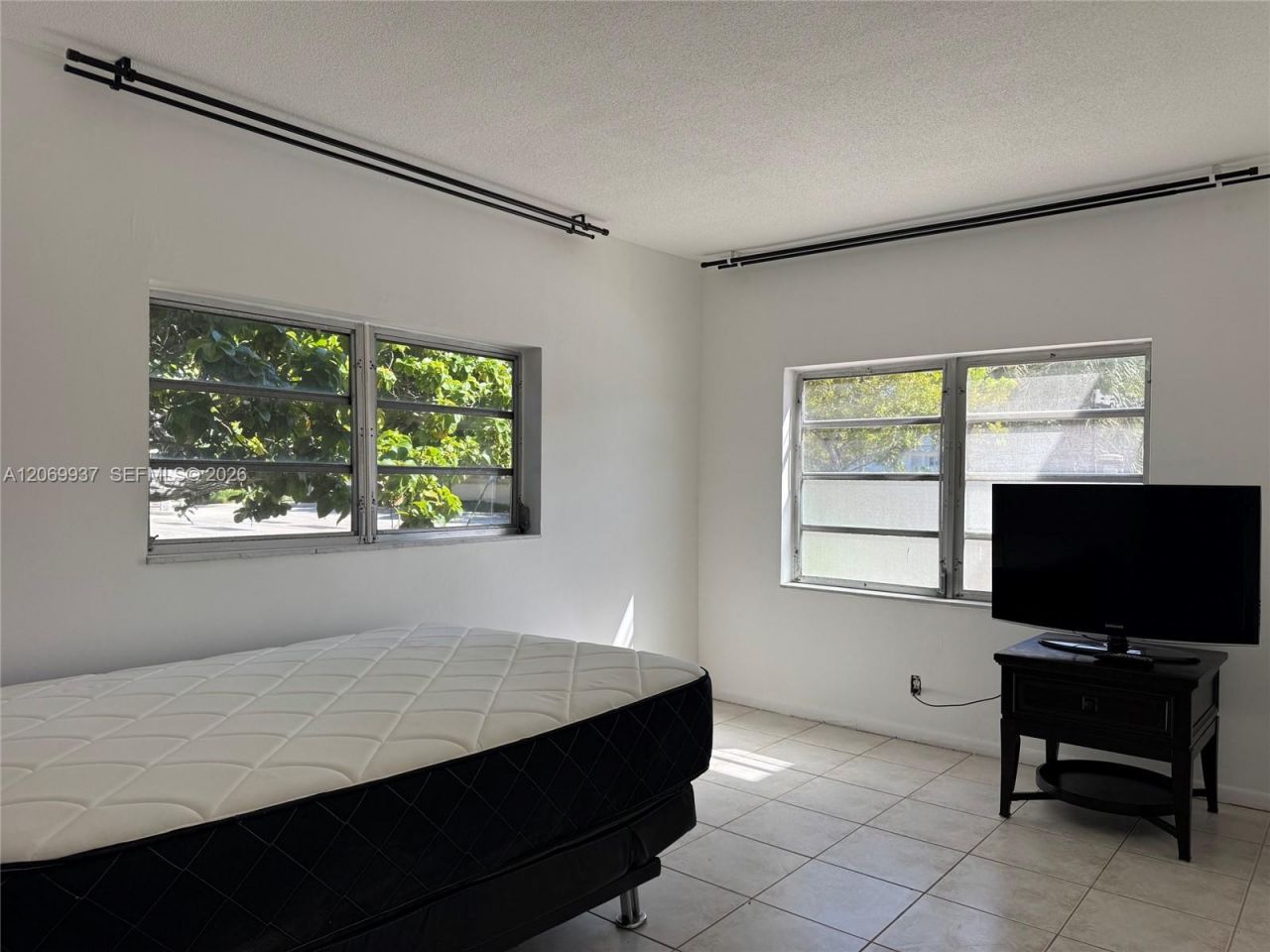 2200 E Hallandale Beach Blvd, Unit 112, Hallandale Beach, FL 33009 Photo