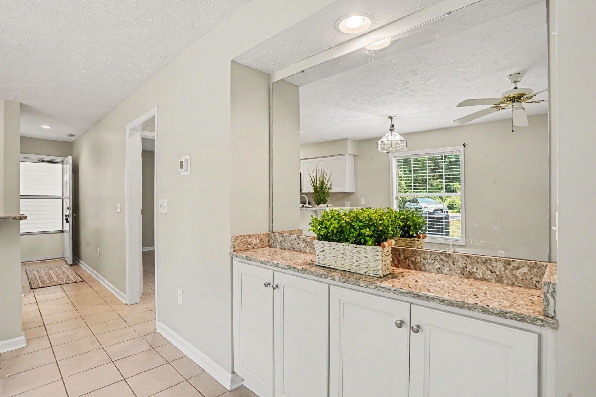 623 Tupelo Ln. Photo 10