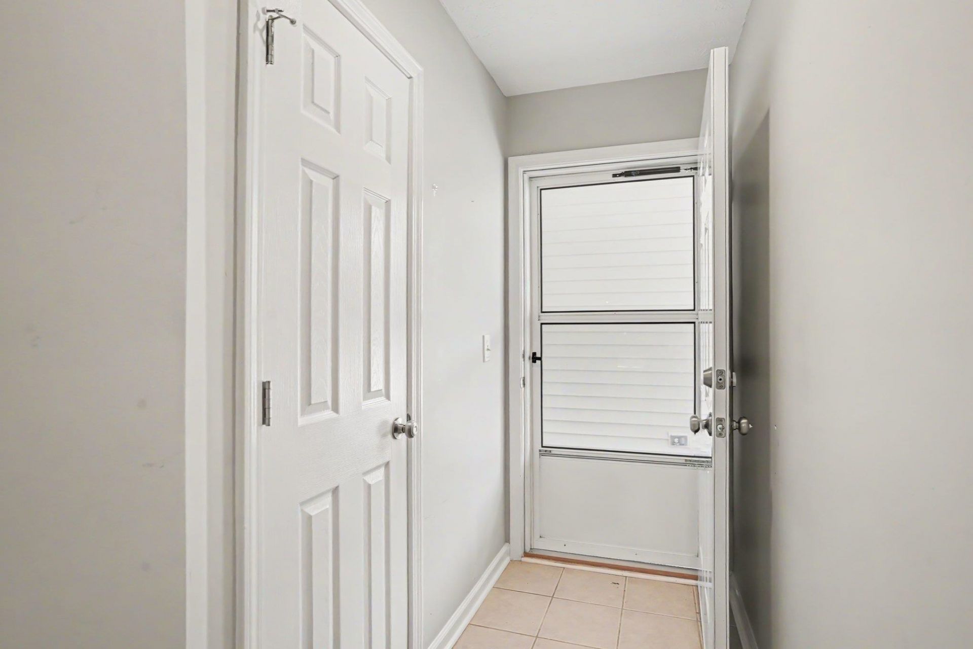 623 Tupelo Ln. Photo 5