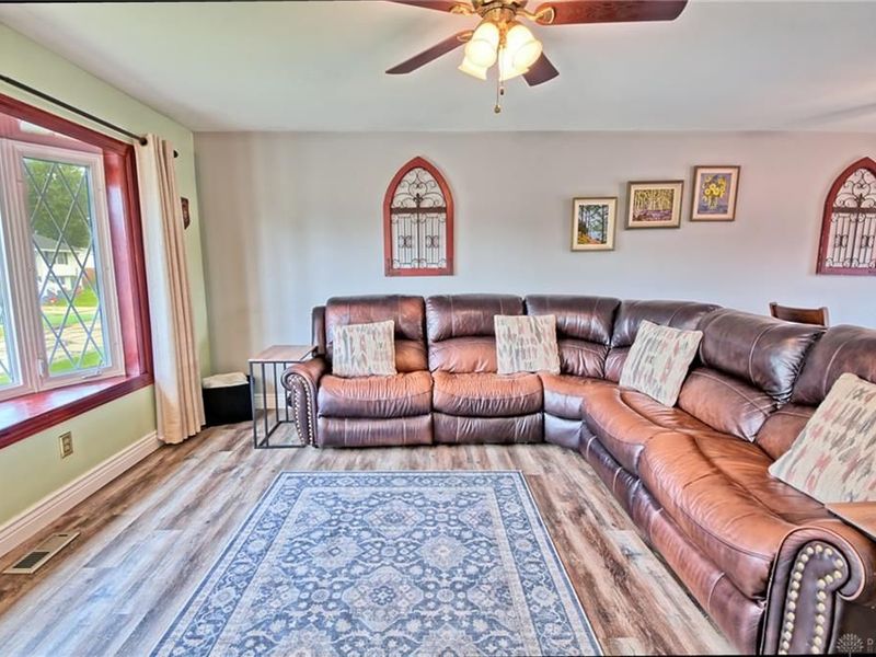 4821 Baldwin Hills Drive, Englewood, OH 45322 Photo 5