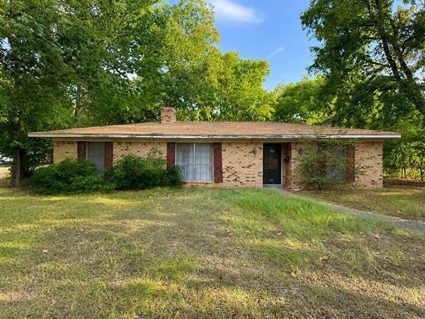 208 SW 4th Street , Kerens, TX 75144