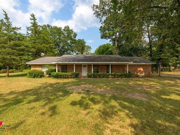 335 Woodland Park, Stonewall, LA 71078