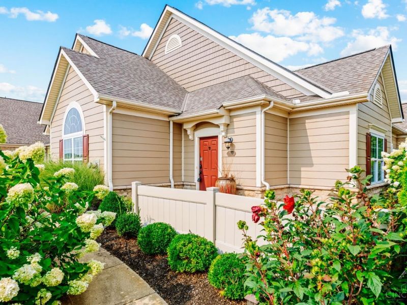 7151 Liberty Grand Drive, Liberty Township, OH 45069 Photo 2