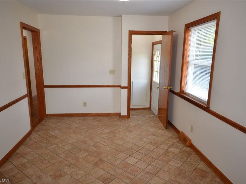 2910 Farmdale Road, Akron, OH 44312 Photo 10