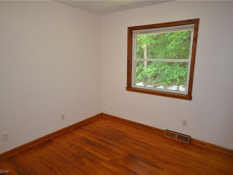 2910 Farmdale Road, Akron, OH 44312 Photo 16