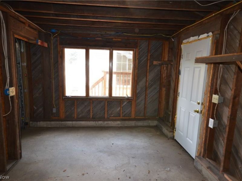 2910 Farmdale Road, Akron, OH 44312 Photo 24