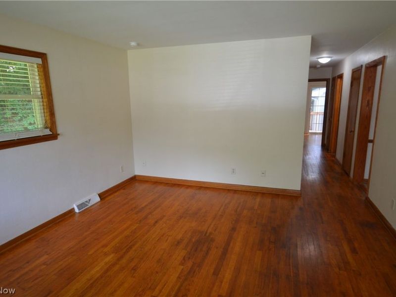 2910 Farmdale Road, Akron, OH 44312 Photo 8
