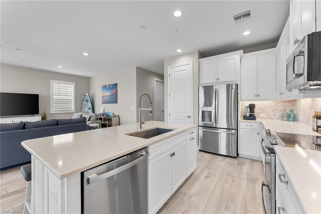 2609 Seychelles Cir, Unit 1608, Naples, FL 34112 Photo