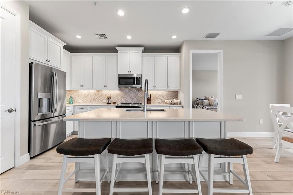 2609 Seychelles Cir, Unit 1608, Naples, FL 34112 Photo