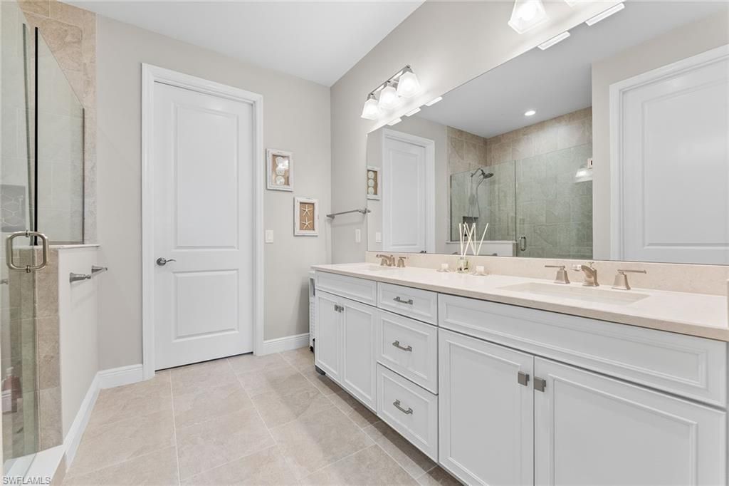 2609 Seychelles Cir, Unit 1608, Naples, FL 34112 Photo