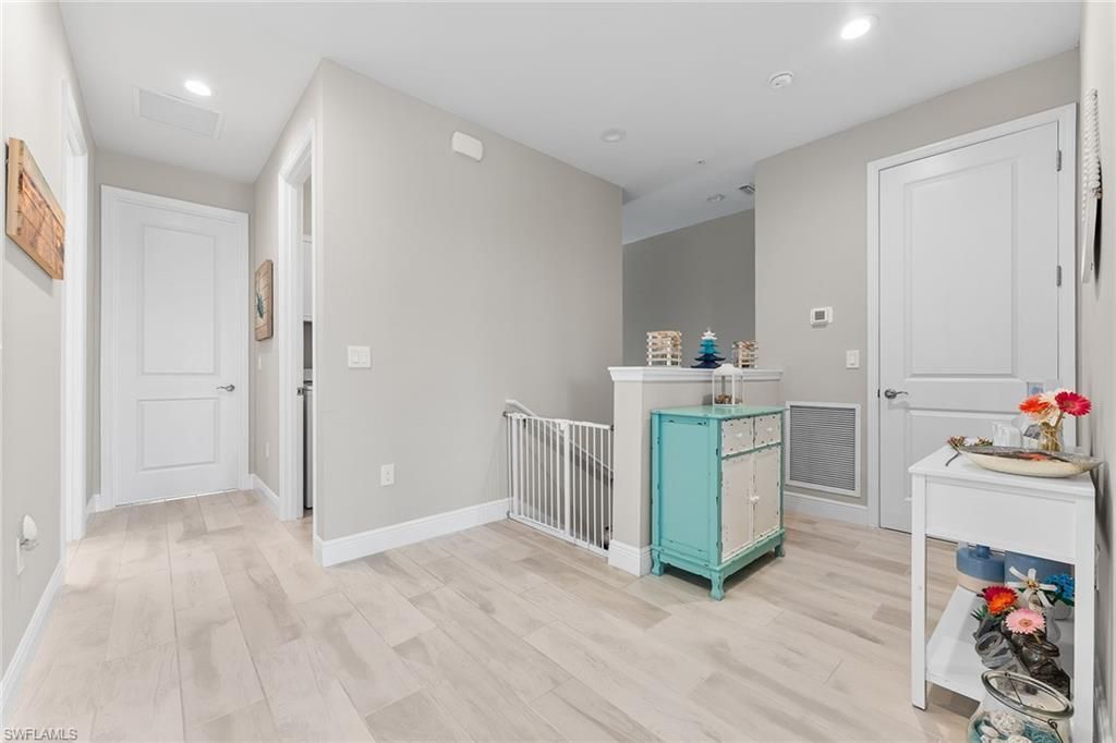 2609 Seychelles Cir, Unit 1608, Naples, FL 34112 Photo