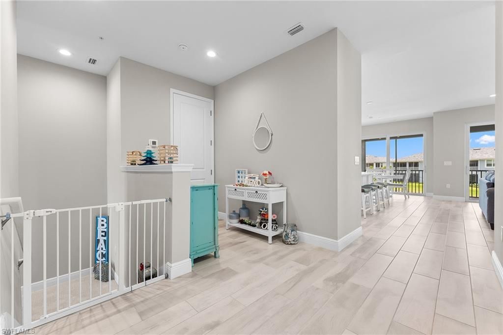 2609 Seychelles Cir, Unit 1608, Naples, FL 34112 Photo