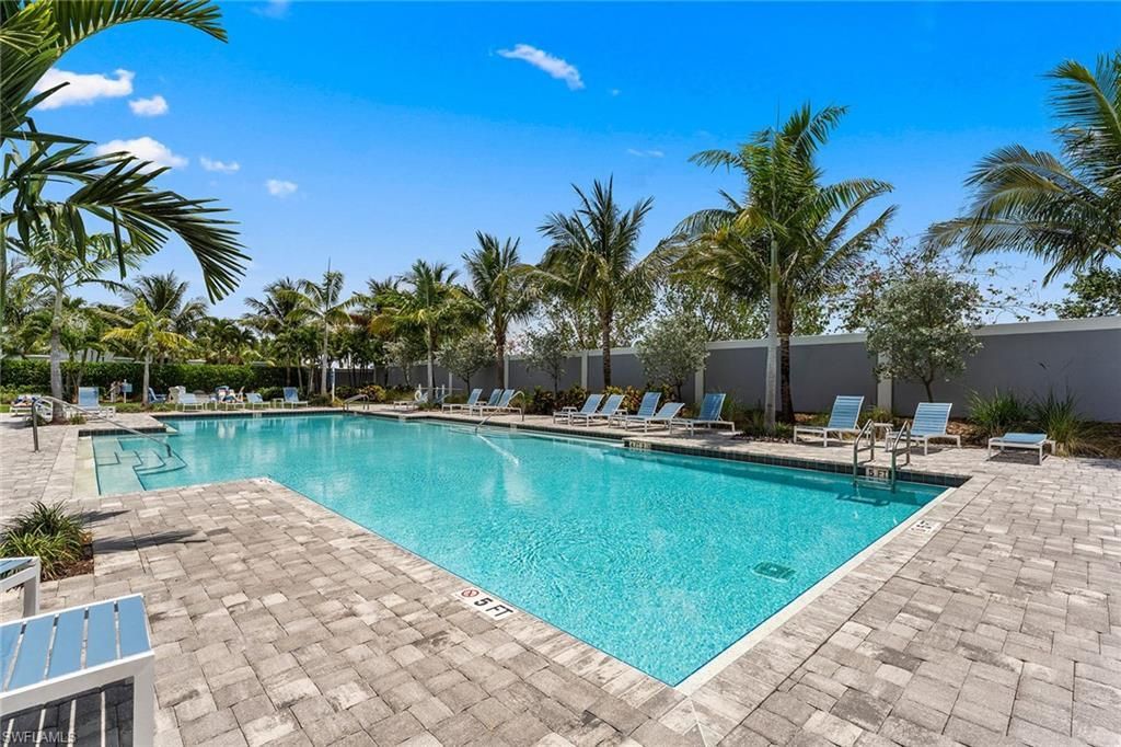 2609 Seychelles Cir, Unit 1608, Naples, FL 34112 Photo